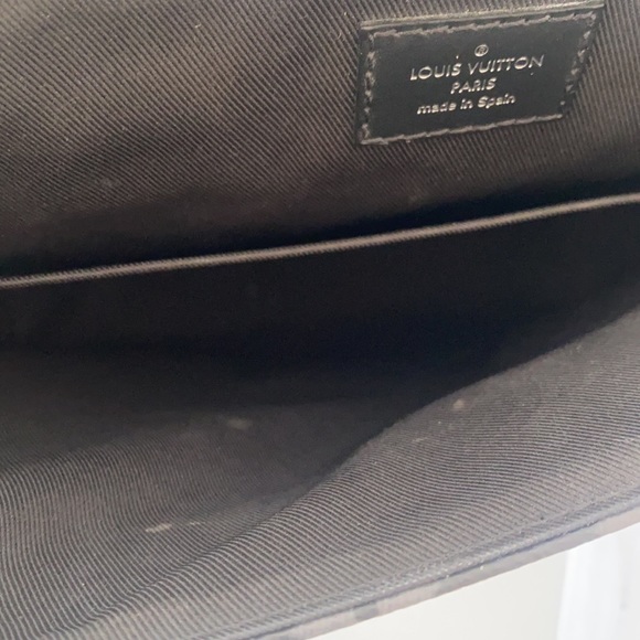 Louis Vuitton messenger bag - Picture 4 of 5